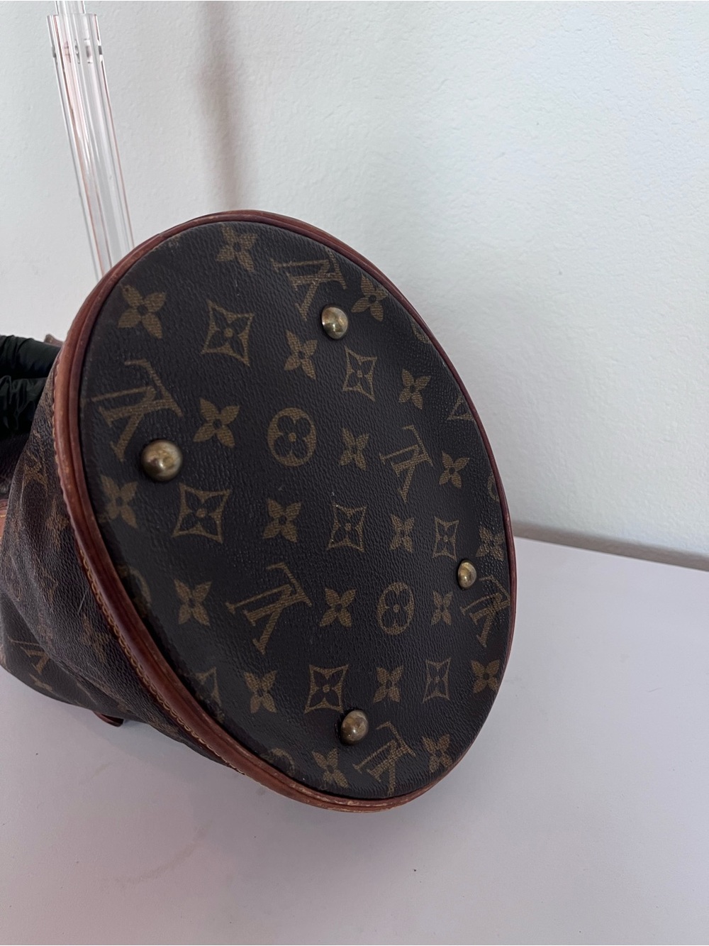 LOUIS VUITTON MONOGRAM PM BUCKET BAG - Picture 6 of 14